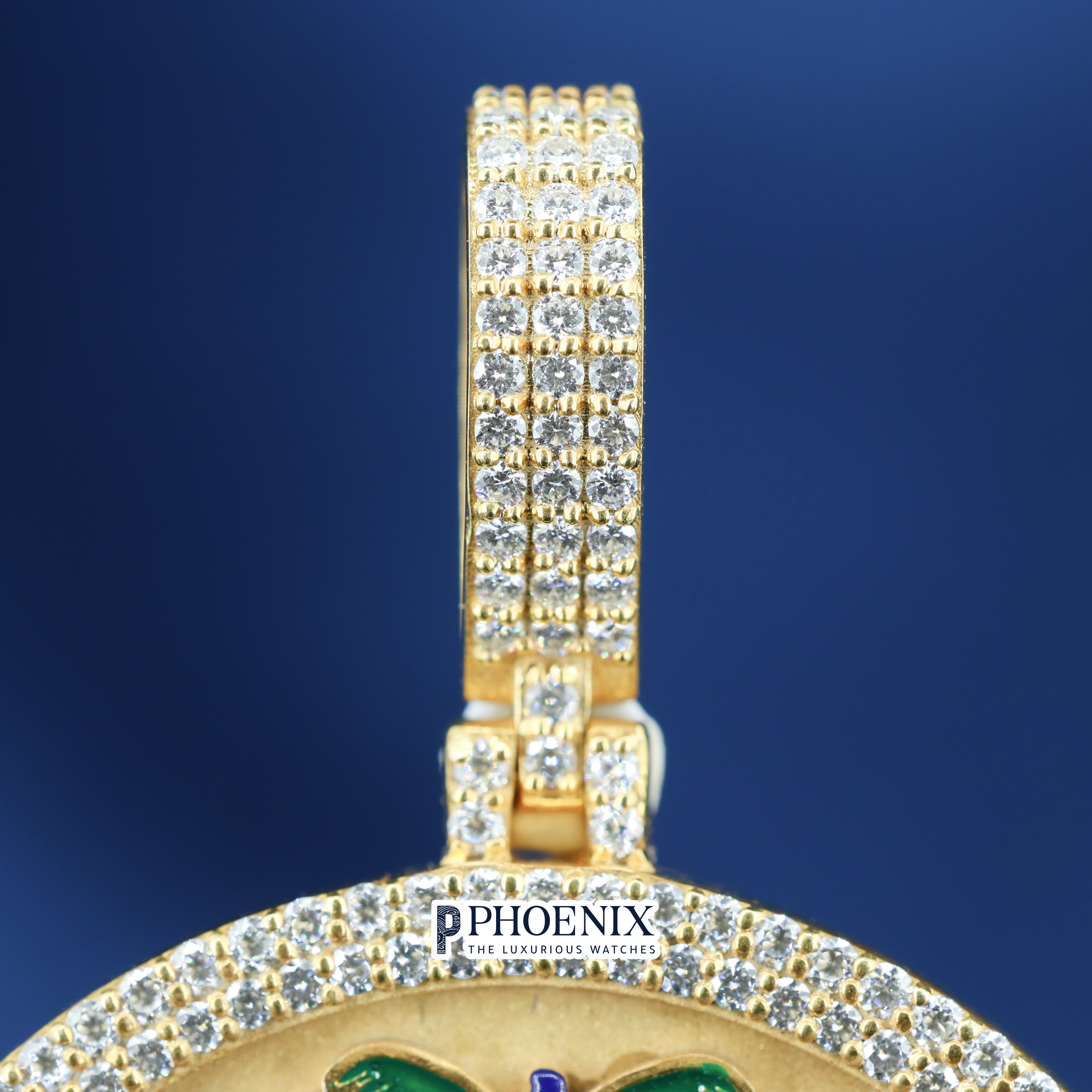 Custom Two-Tone Nature Pendant – 925 Silver & Gold